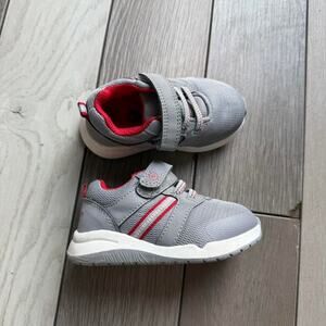 Stride rite grey trainers kids